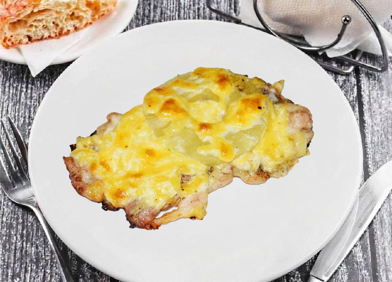 Куриная отбивная с ананасом